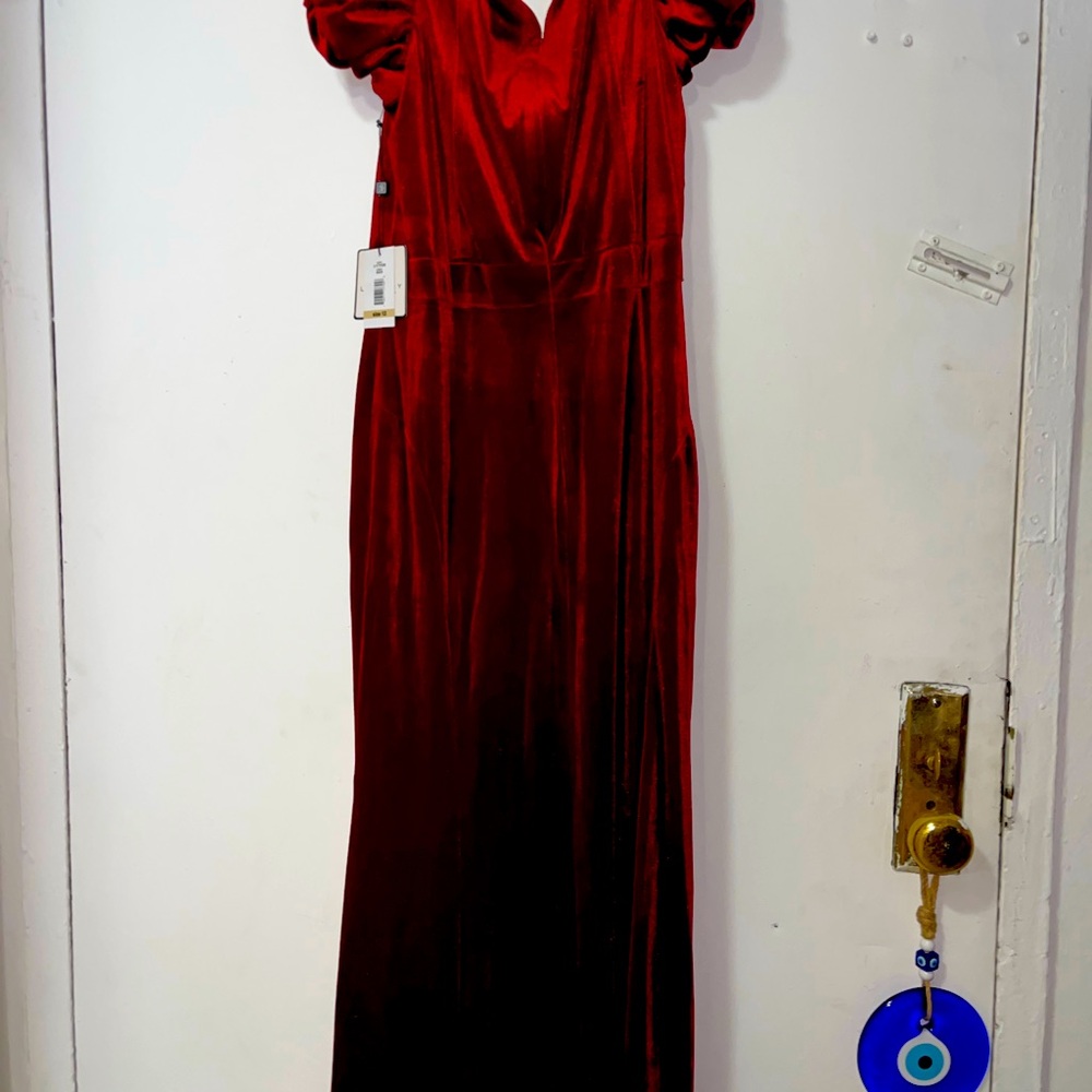 Shelli Segal designer size 12 Red in Color